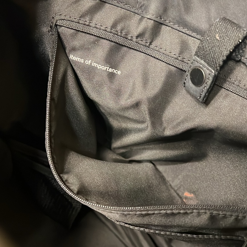 LULULEMON LAPTOP BAG - Picture 11 of 17